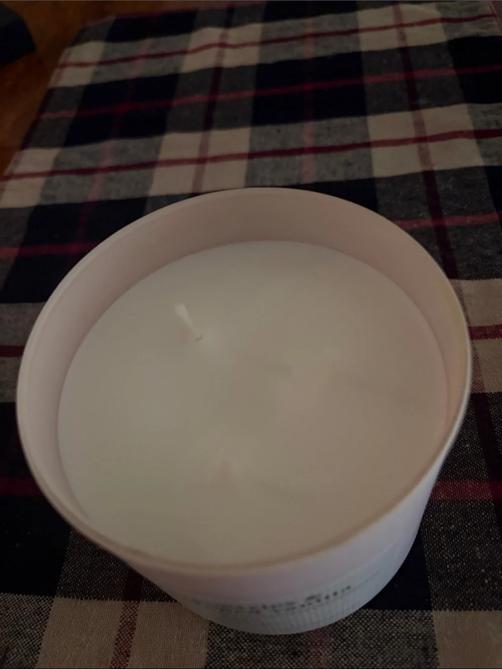 Nwt Raspberry & Whipped Vanilla” 3 wick candle & 2 wallflower plug in’s